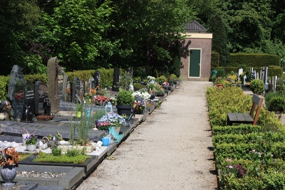 graven grafkelders urnennissen